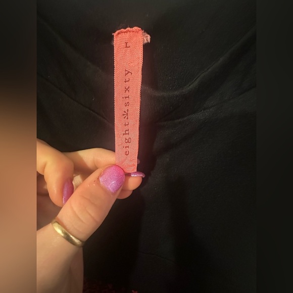 Black Sleeveless Red Design Dress - Picture 3 of 4